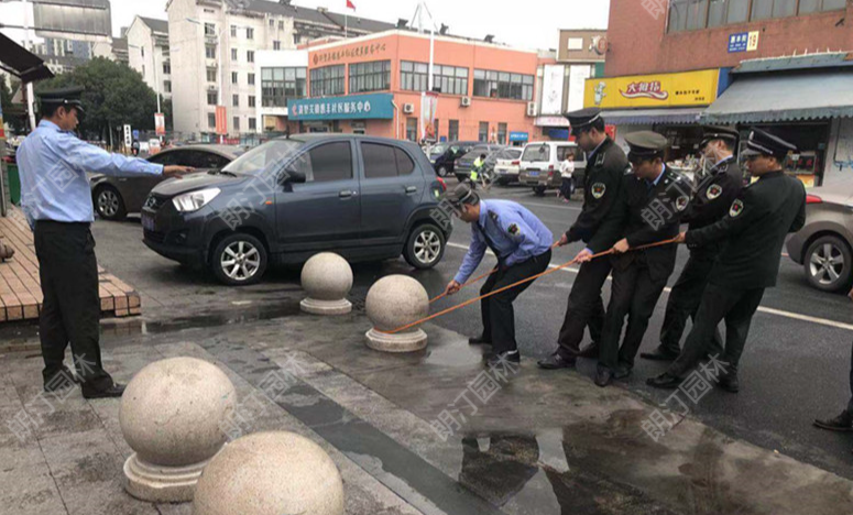 隔离石墩1_watermarked